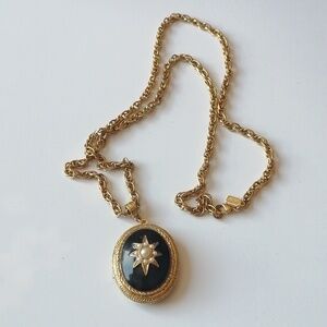 Vintage Necklace Faux Seed Pearls Black Enamel Goldtone Pendant Mourning Locket